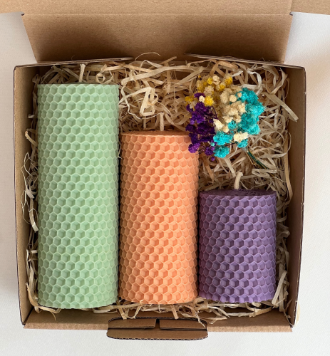 Naturalne świece handmade z węzy pszczelej do wnętrz.