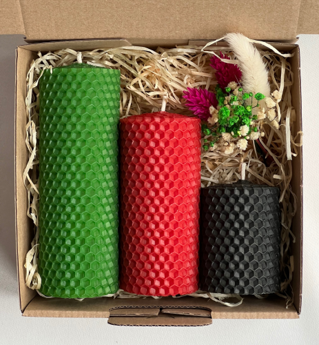 Naturalne świece handmade z węzy pszczelej do wnętrz.