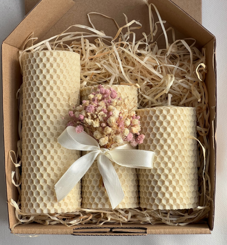 Naturalne świece handmade z węzy pszczelej do wnętrz.
